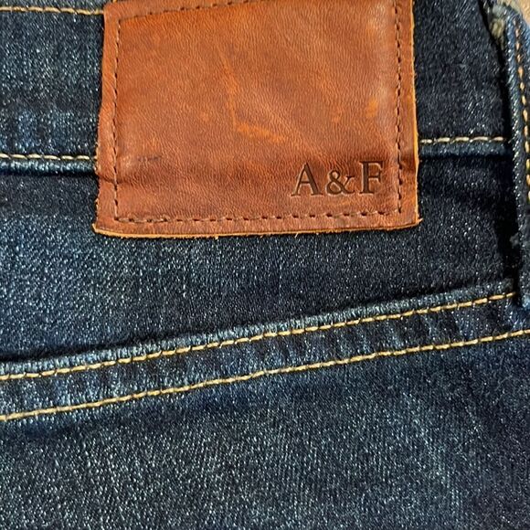 Abercrombie & Fitch Kennan straight jeans NWT size 28 x 30. - Picture 5 of 8